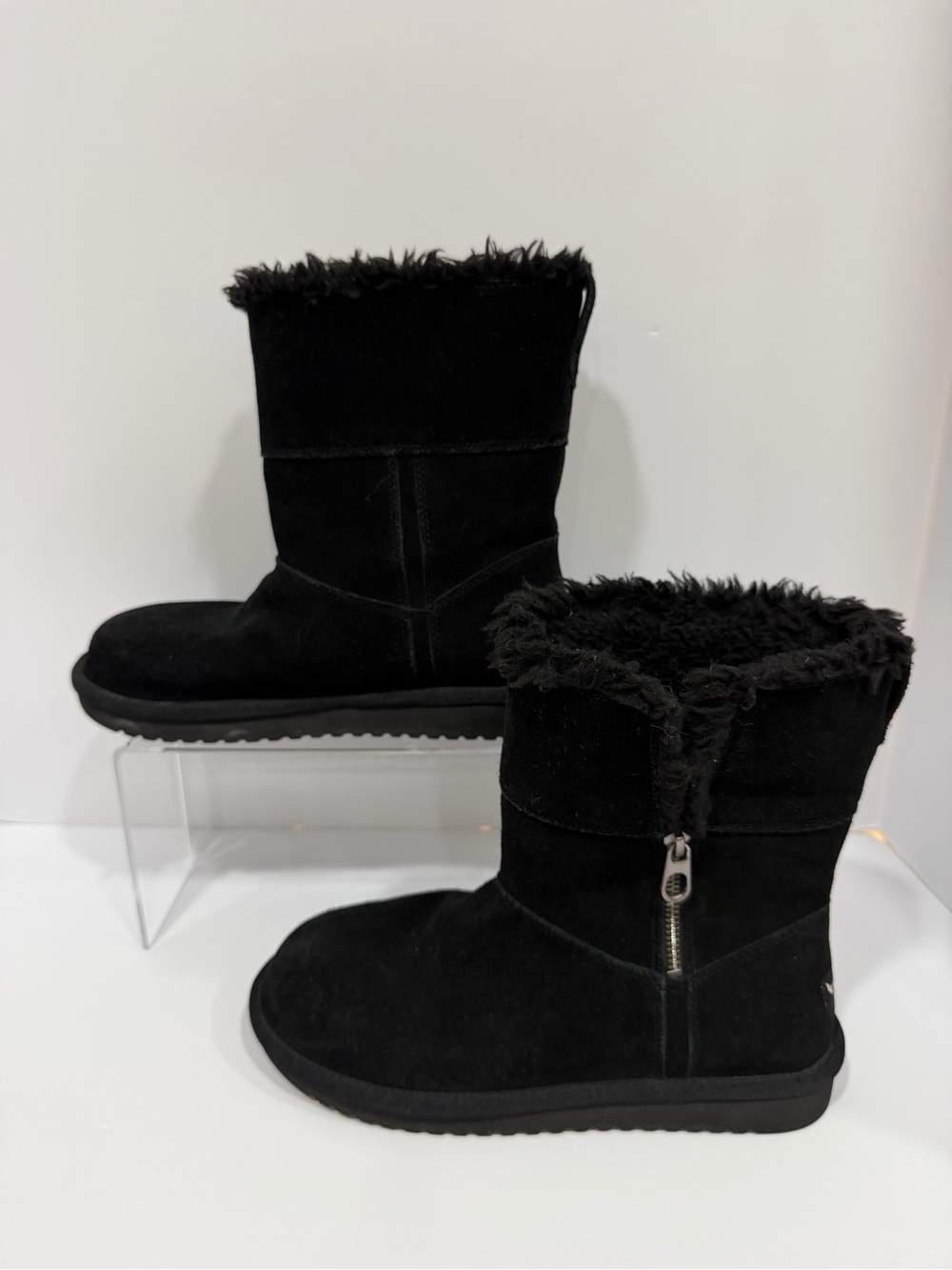 Koolaburra by UGG Aribel Short Black Suede Fur Lined Zip Boots Women’s Size 8